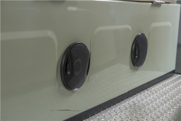 八座電動旅游觀光車廠家-充電口 八座電動旅游觀光車廠家-充電口